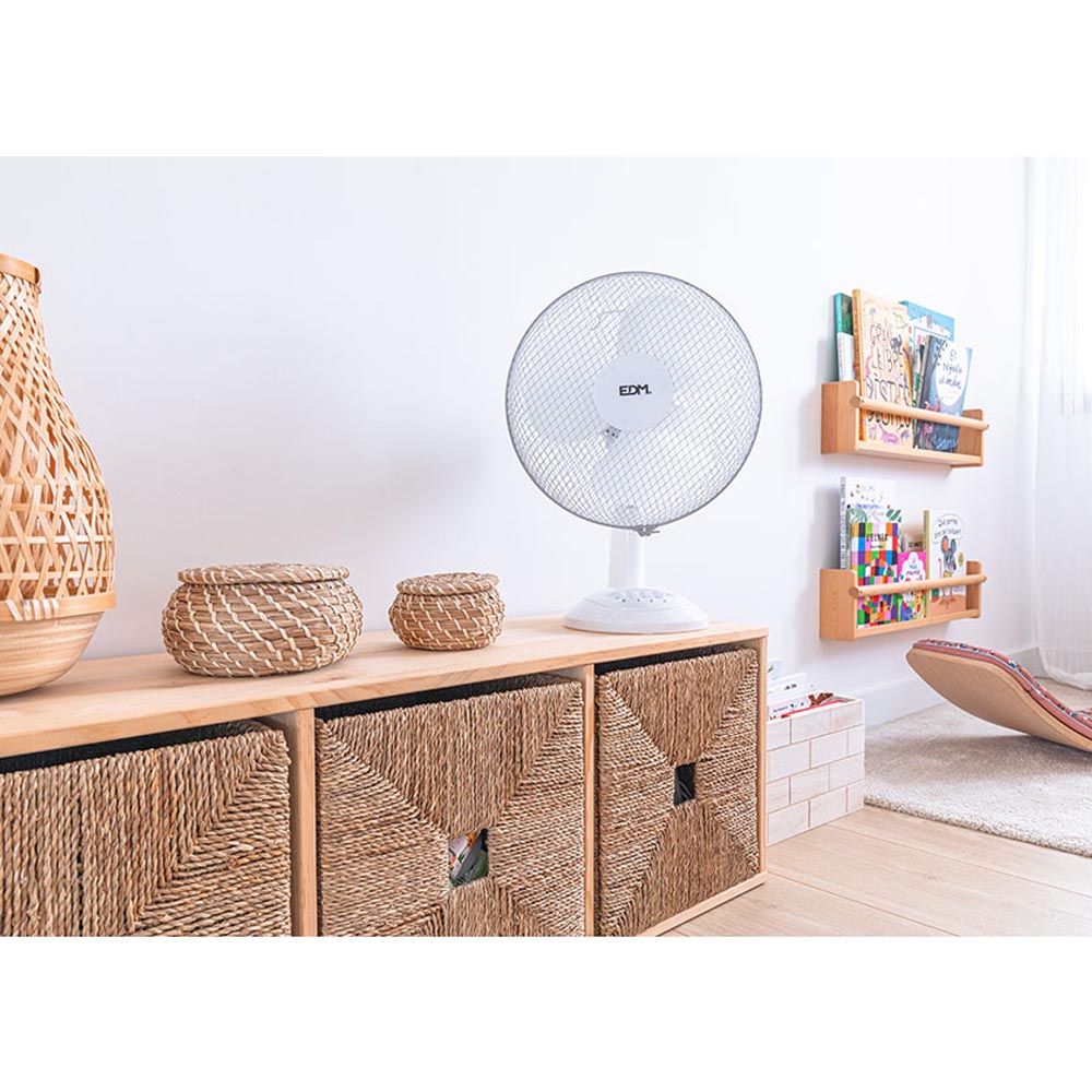 VENTILADOR DE SOBREMESA. COLOR BLANCO. POTENCIA: 35W; 53,4 dB; ASPAS: Ø30 x 48 cm - Imagen 3